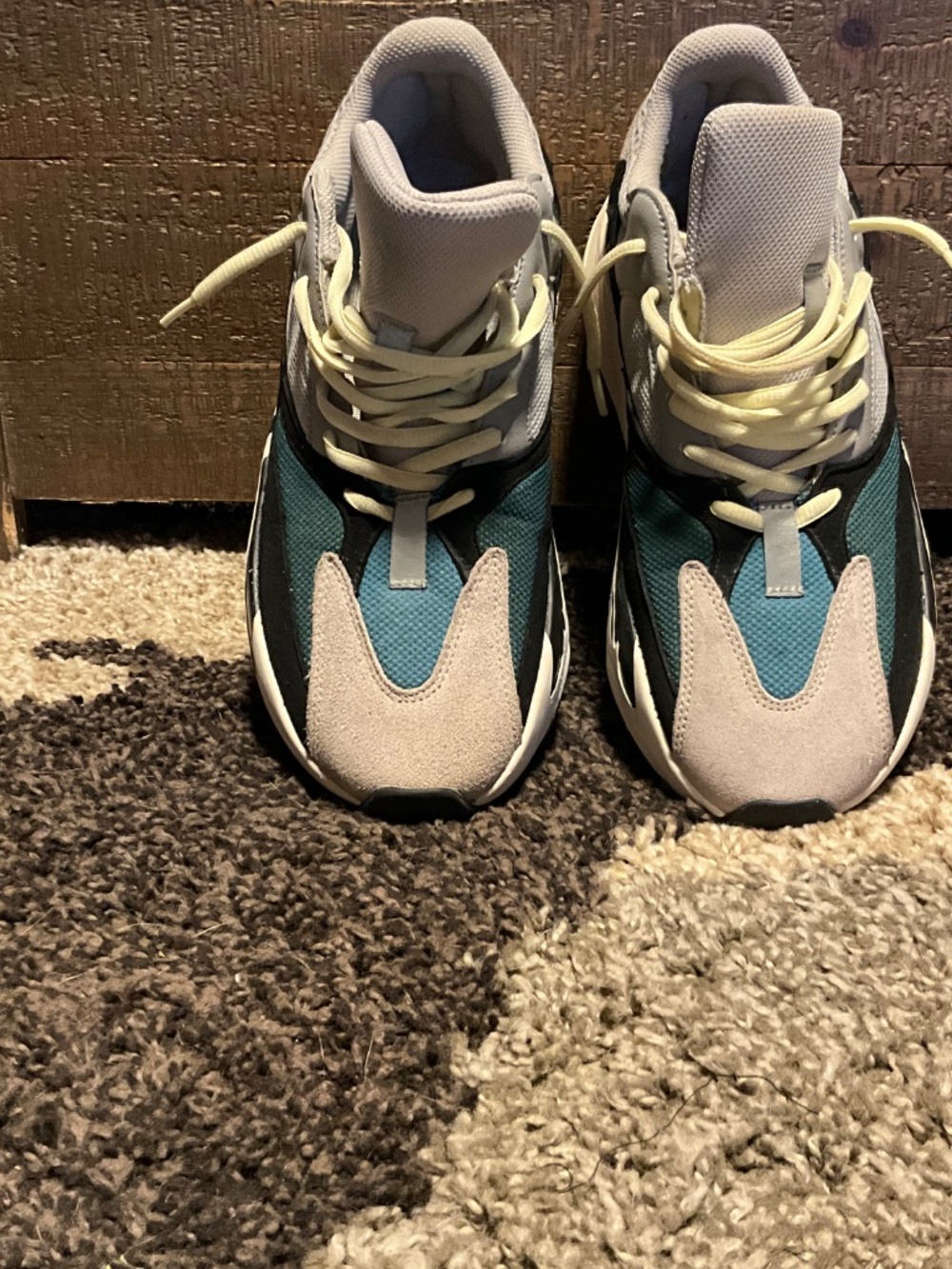 adidas Yeezy Boost 700 Wave Runner - Picture 2 of 4